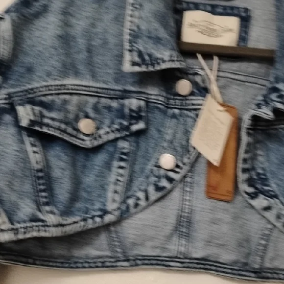 Ashley-Vintage Charm Acid Wash Denim Jacket - Blue - Picture 5 of 14